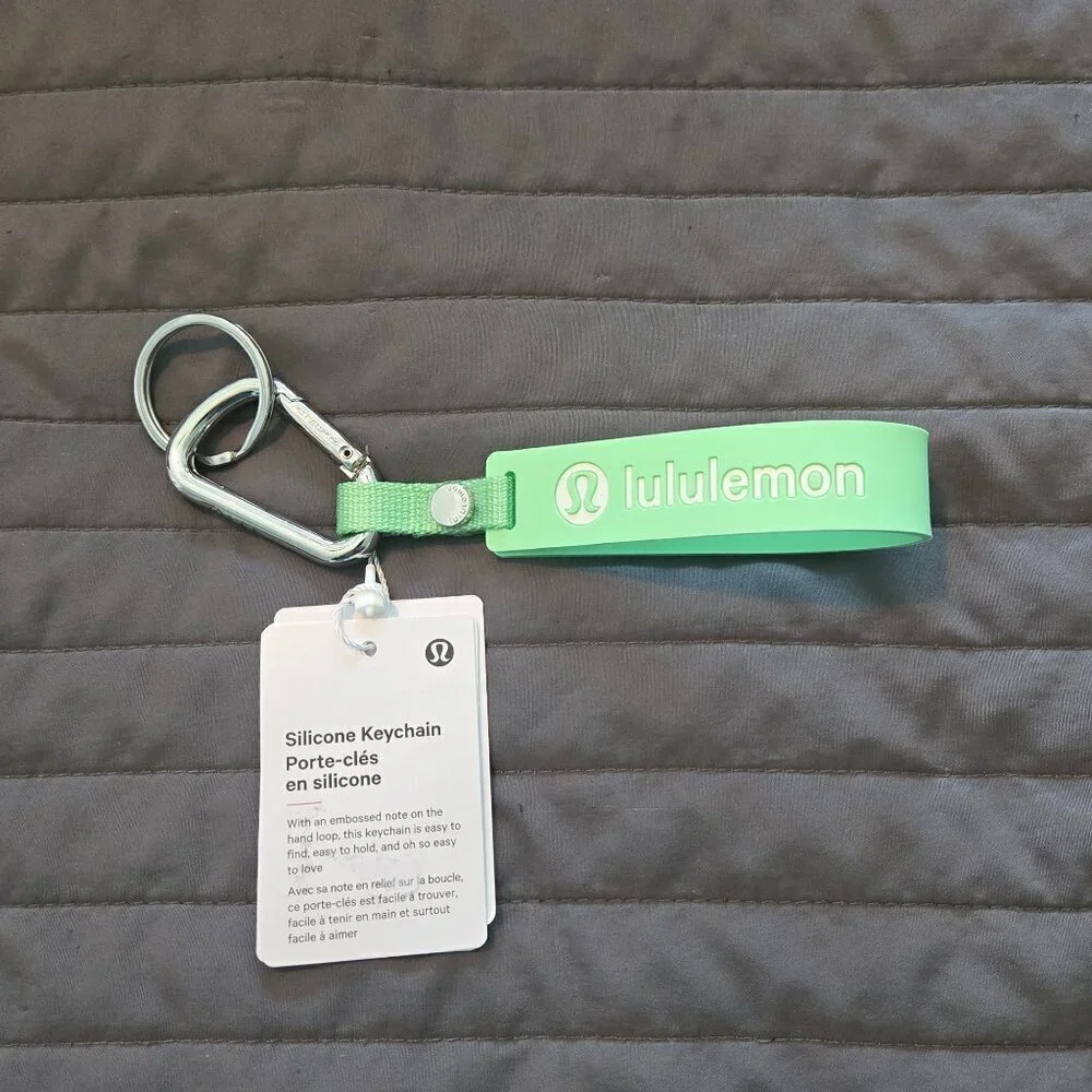 NWT Lululemon Silicone Keychain - Citra Lime/White